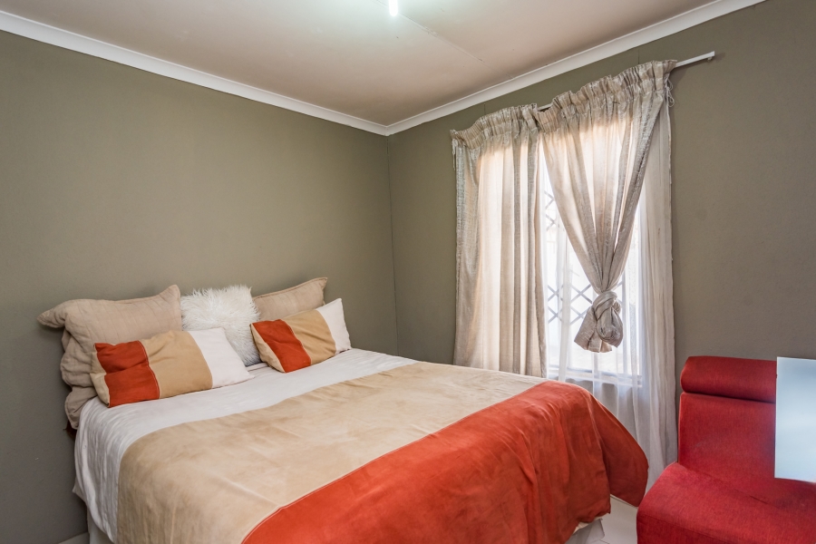 3 Bedroom Property for Sale in Protea Glen Gauteng