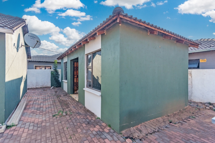3 Bedroom Property for Sale in Protea Glen Gauteng