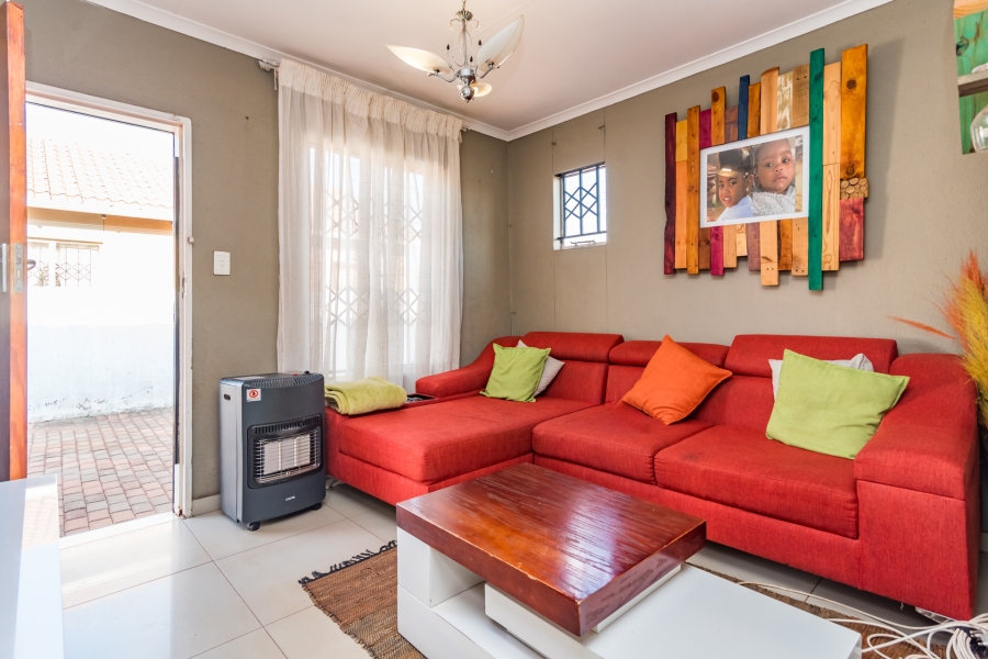 3 Bedroom Property for Sale in Protea Glen Gauteng