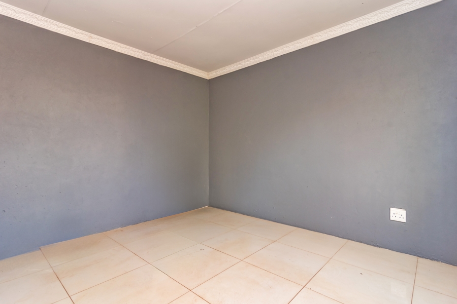 3 Bedroom Property for Sale in Protea Glen Gauteng