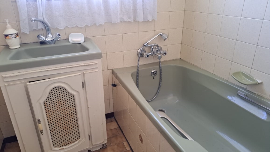 2 Bedroom Property for Sale in Vanderbijlpark CE 1 Gauteng