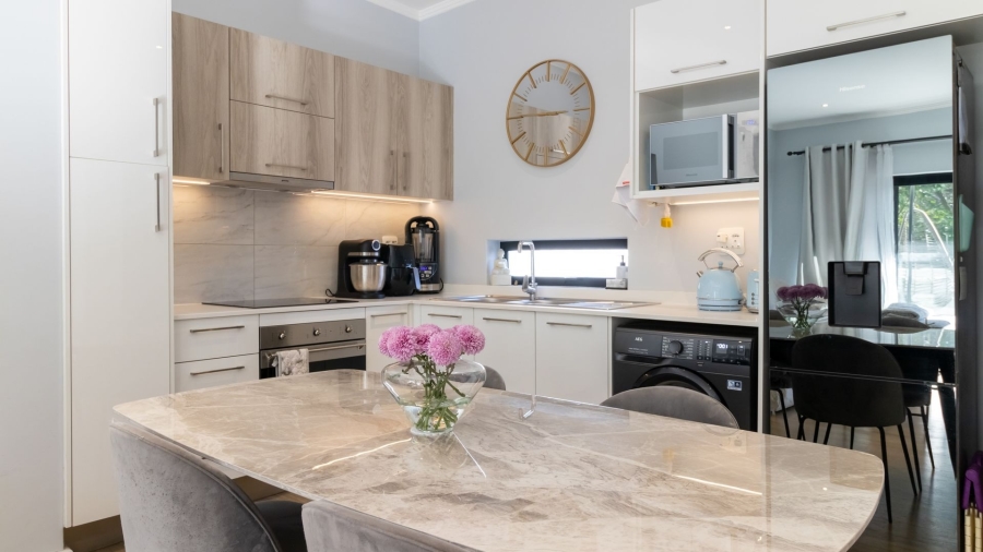 2 Bedroom Property for Sale in Rosebank Gauteng