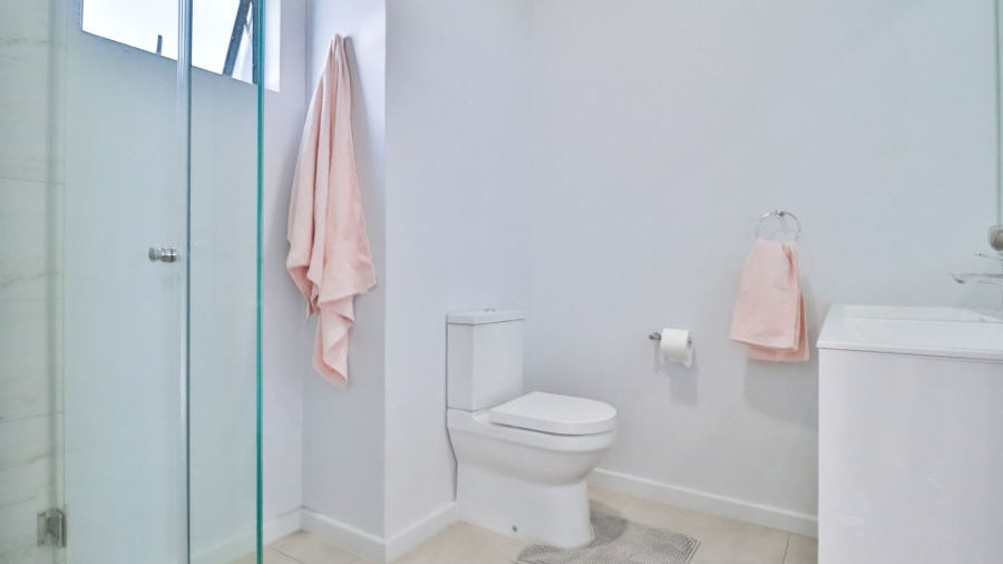 2 Bedroom Property for Sale in Rosebank Gauteng