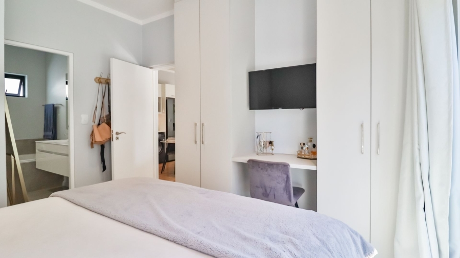 2 Bedroom Property for Sale in Rosebank Gauteng