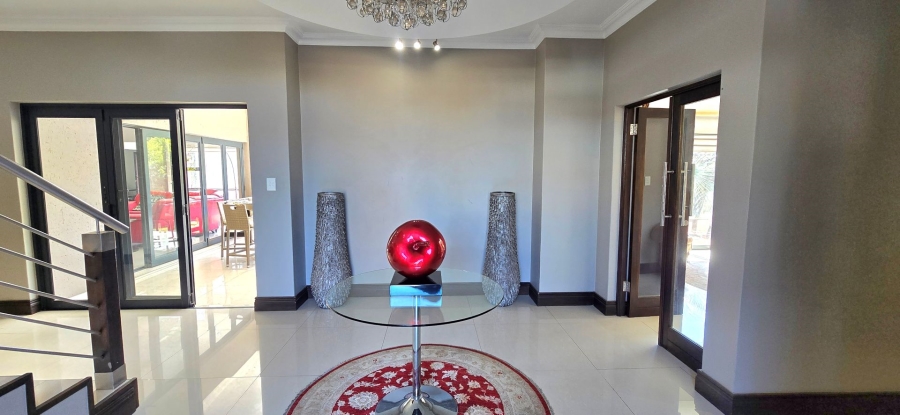 6 Bedroom Property for Sale in Midlands Estate Gauteng
