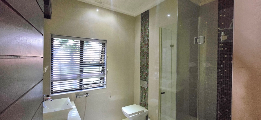 6 Bedroom Property for Sale in Midlands Estate Gauteng