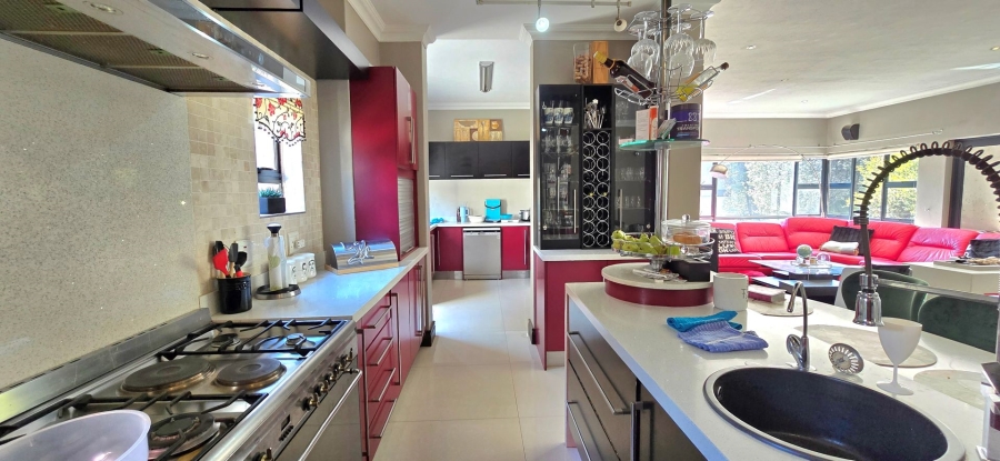 6 Bedroom Property for Sale in Midlands Estate Gauteng
