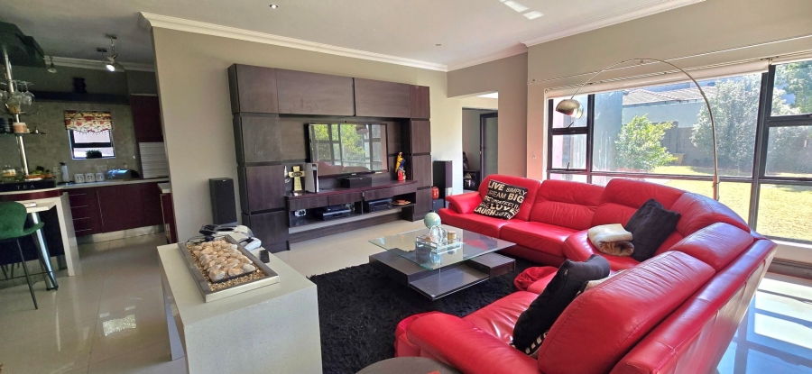 6 Bedroom Property for Sale in Midlands Estate Gauteng
