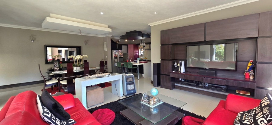 6 Bedroom Property for Sale in Midlands Estate Gauteng