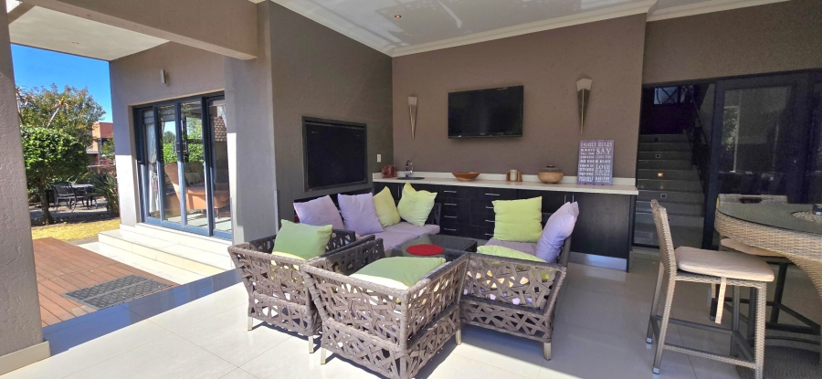6 Bedroom Property for Sale in Midlands Estate Gauteng