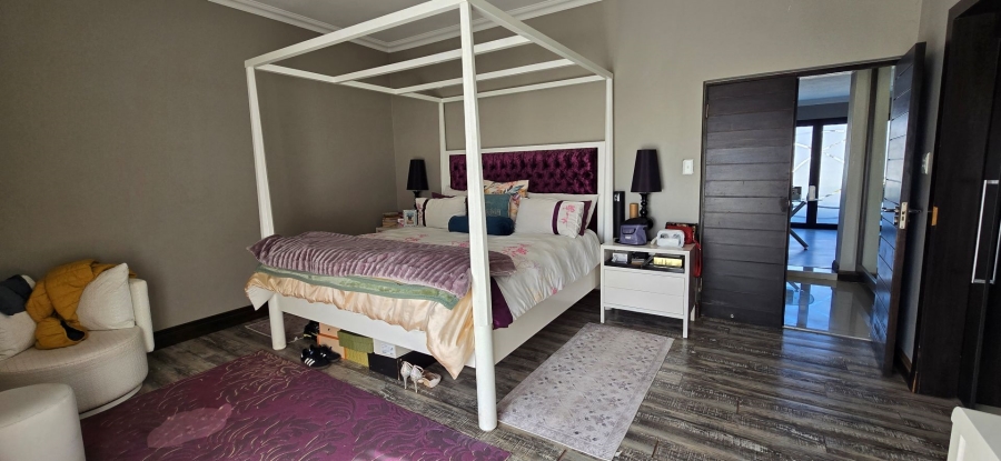 6 Bedroom Property for Sale in Midlands Estate Gauteng
