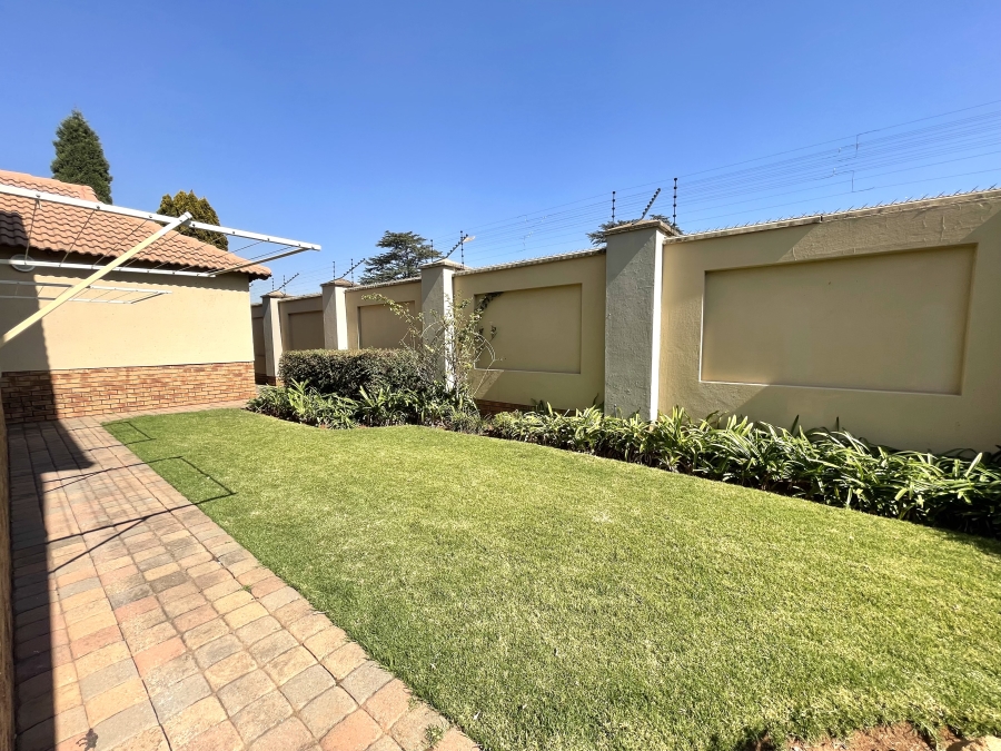 To Let 3 Bedroom Property for Rent in Ravenswood Gauteng
