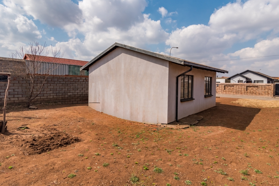 2 Bedroom Property for Sale in Protea Glen Gauteng
