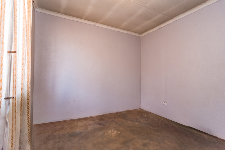 2 Bedroom Property for Sale in Protea Glen Gauteng