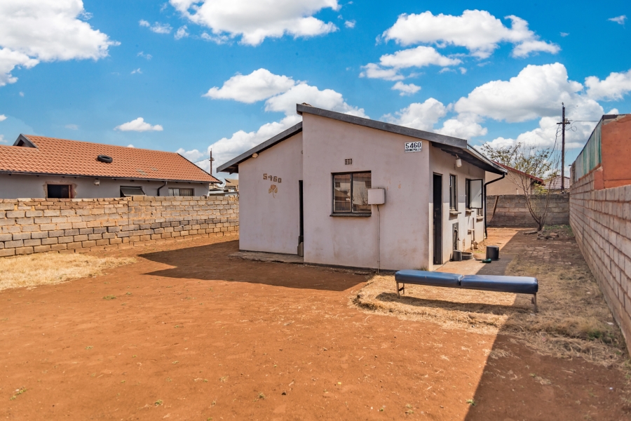 2 Bedroom Property for Sale in Protea Glen Gauteng