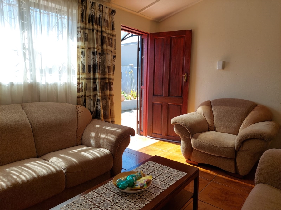 To Let 2 Bedroom Property for Rent in Riverlea Gauteng