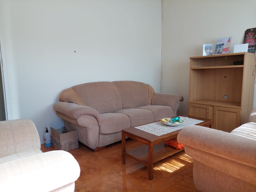 To Let 2 Bedroom Property for Rent in Riverlea Gauteng