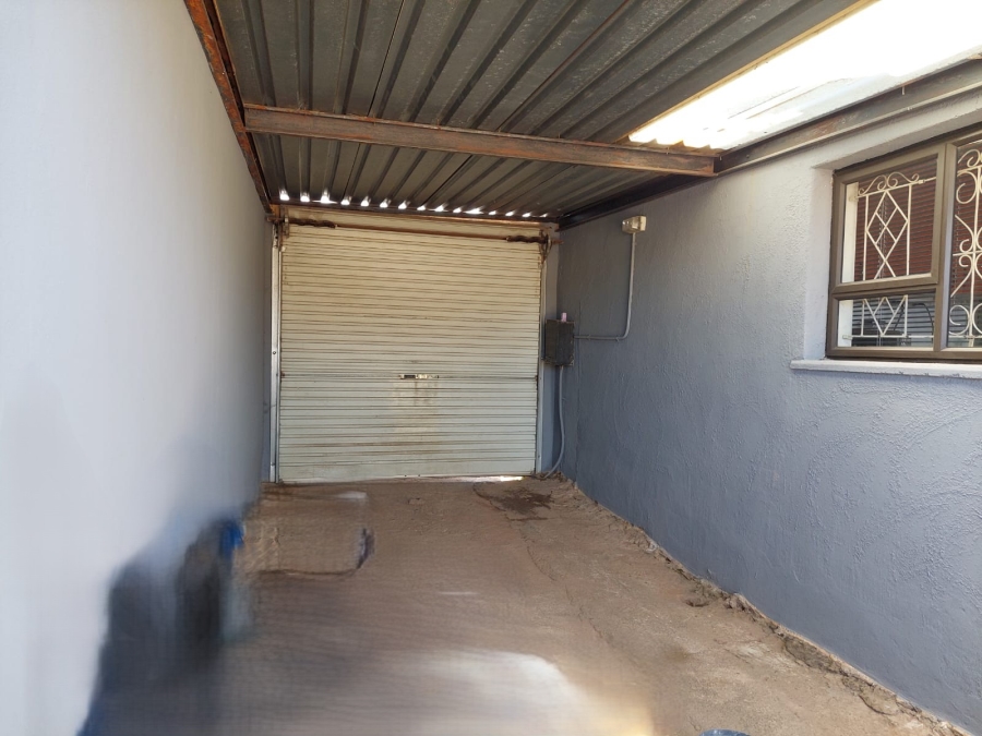 To Let 2 Bedroom Property for Rent in Riverlea Gauteng