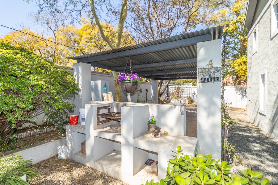 1 Bedroom Property for Sale in Ferndale Gauteng
