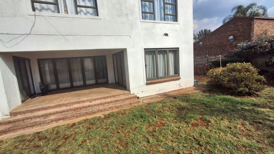 4 Bedroom Property for Sale in Meyerspark Gauteng