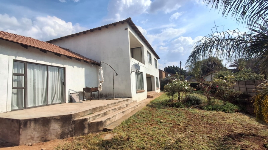 4 Bedroom Property for Sale in Meyerspark Gauteng