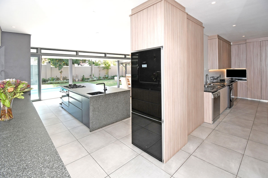 3 Bedroom Property for Sale in Atholl Gauteng