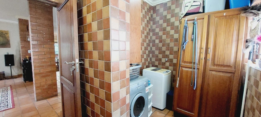 4 Bedroom Property for Sale in Rietondale Gauteng