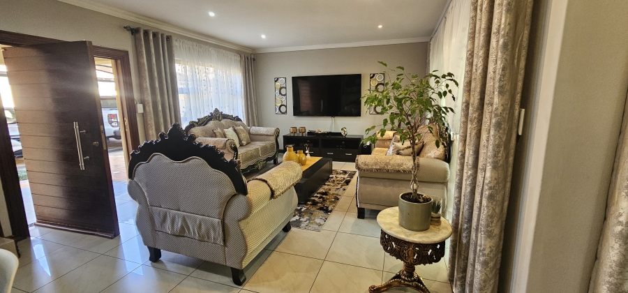 3 Bedroom Property for Sale in Selcourt Gauteng