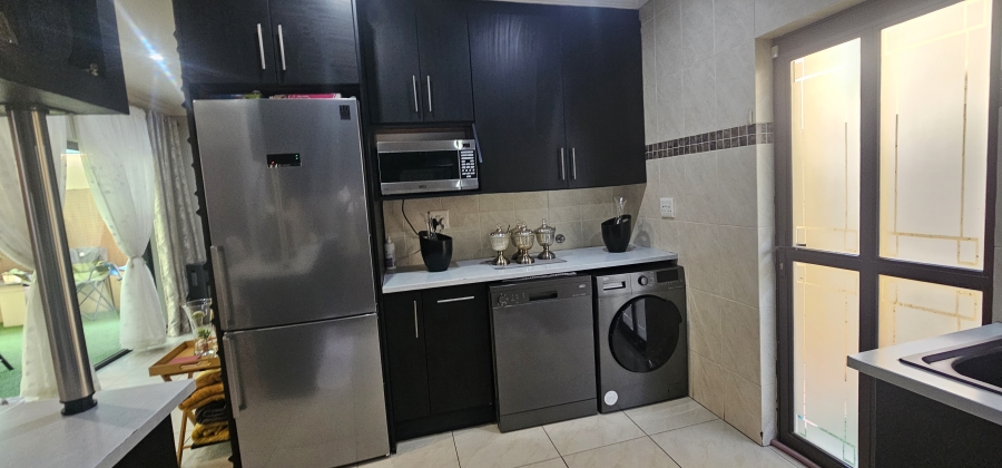 3 Bedroom Property for Sale in Selcourt Gauteng