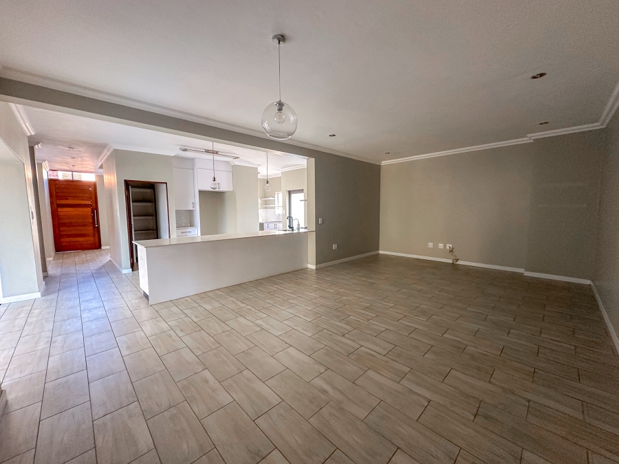 To Let 3 Bedroom Property for Rent in Midstream Estate Gauteng