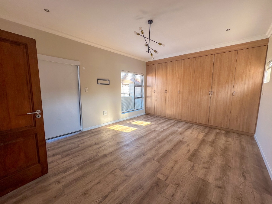 To Let 3 Bedroom Property for Rent in Midstream Estate Gauteng