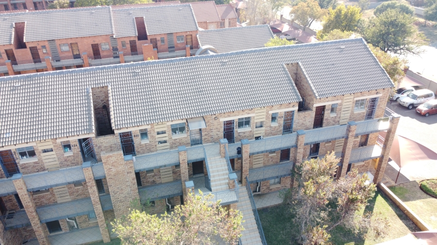 2 Bedroom Property for Sale in Karenpark Gauteng