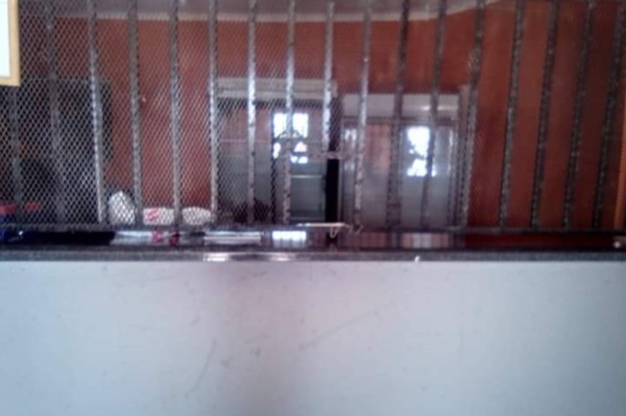 1 Bedroom Property for Sale in Vlakfontein Gauteng