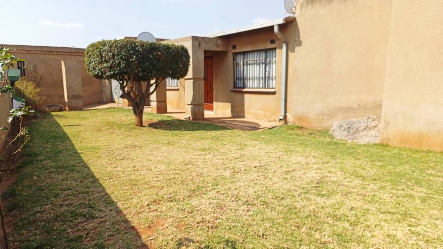 4 Bedroom Property for Sale in Tsakane Ext 17 Gauteng