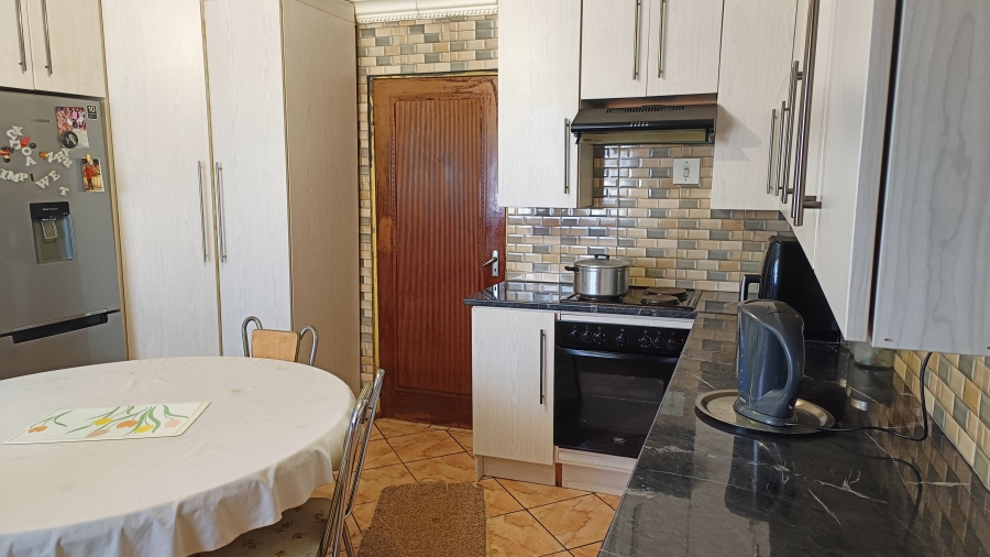 4 Bedroom Property for Sale in Tsakane Ext 17 Gauteng