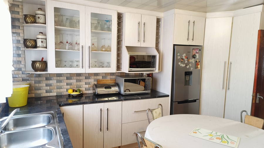 4 Bedroom Property for Sale in Tsakane Ext 17 Gauteng