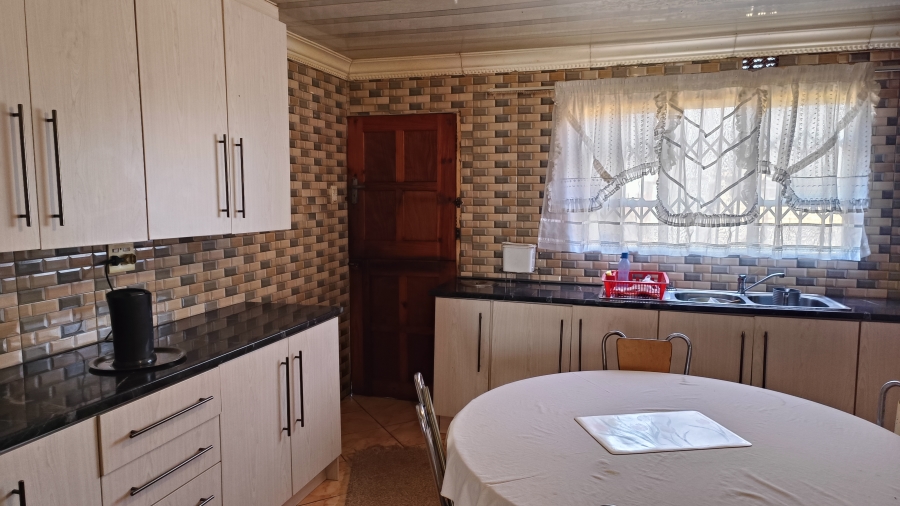 4 Bedroom Property for Sale in Tsakane Ext 17 Gauteng
