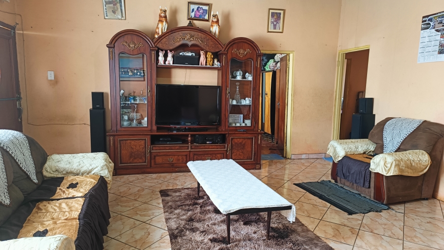 4 Bedroom Property for Sale in Tsakane Ext 17 Gauteng