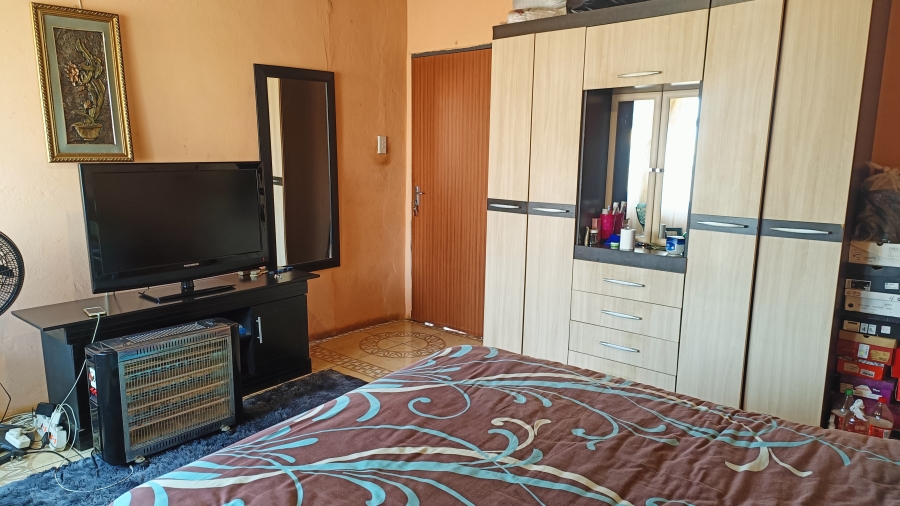 4 Bedroom Property for Sale in Tsakane Ext 17 Gauteng