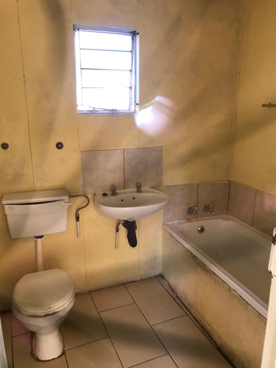 To Let 2 Bedroom Property for Rent in Protea Glen Gauteng