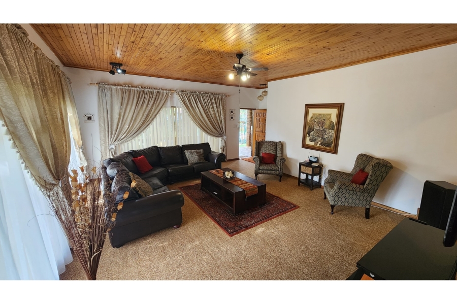 To Let 4 Bedroom Property for Rent in Magalieskruin Gauteng