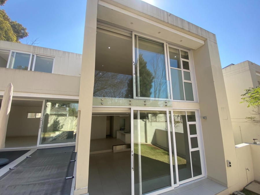 3 Bedroom Property for Sale in Atholl Gauteng