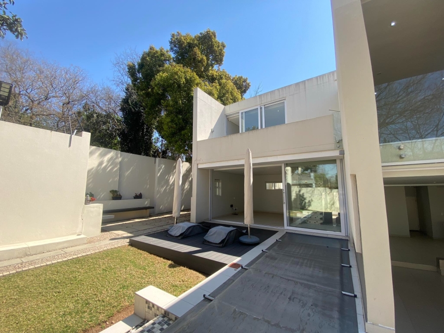 3 Bedroom Property for Sale in Atholl Gauteng