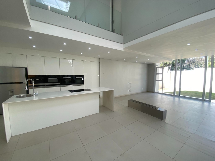 3 Bedroom Property for Sale in Atholl Gauteng