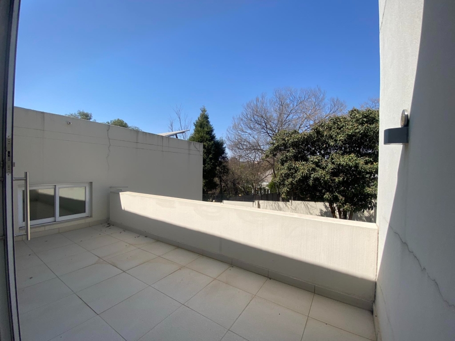 3 Bedroom Property for Sale in Atholl Gauteng