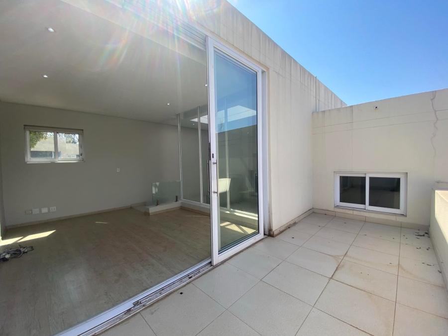 3 Bedroom Property for Sale in Atholl Gauteng