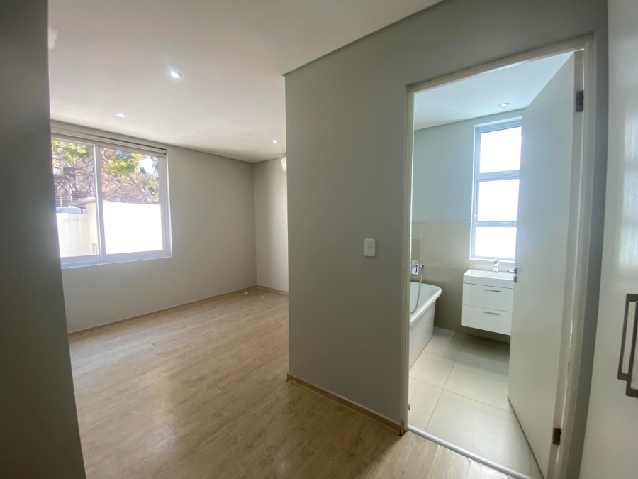 3 Bedroom Property for Sale in Atholl Gauteng
