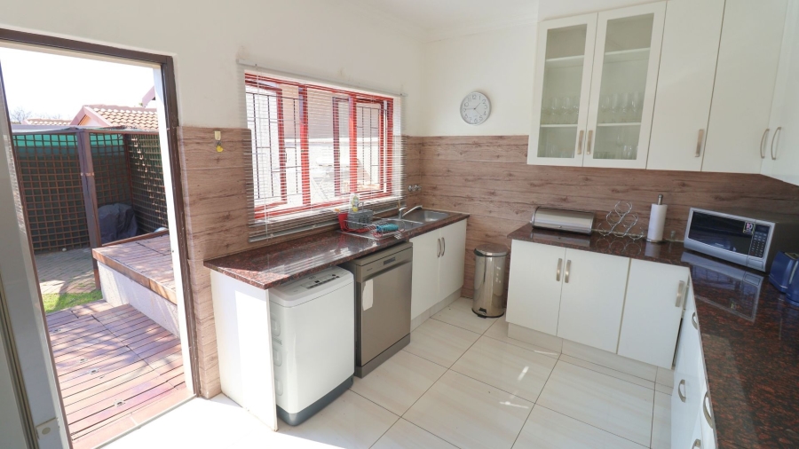 3 Bedroom Property for Sale in Fourways Gauteng
