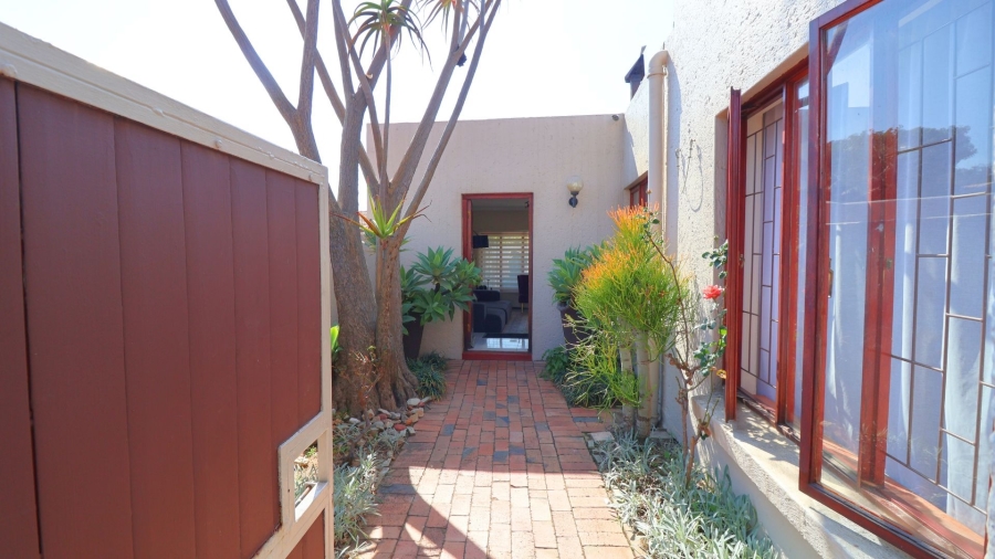 3 Bedroom Property for Sale in Fourways Gauteng