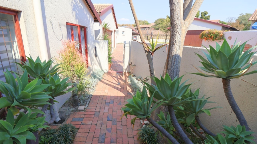 3 Bedroom Property for Sale in Fourways Gauteng